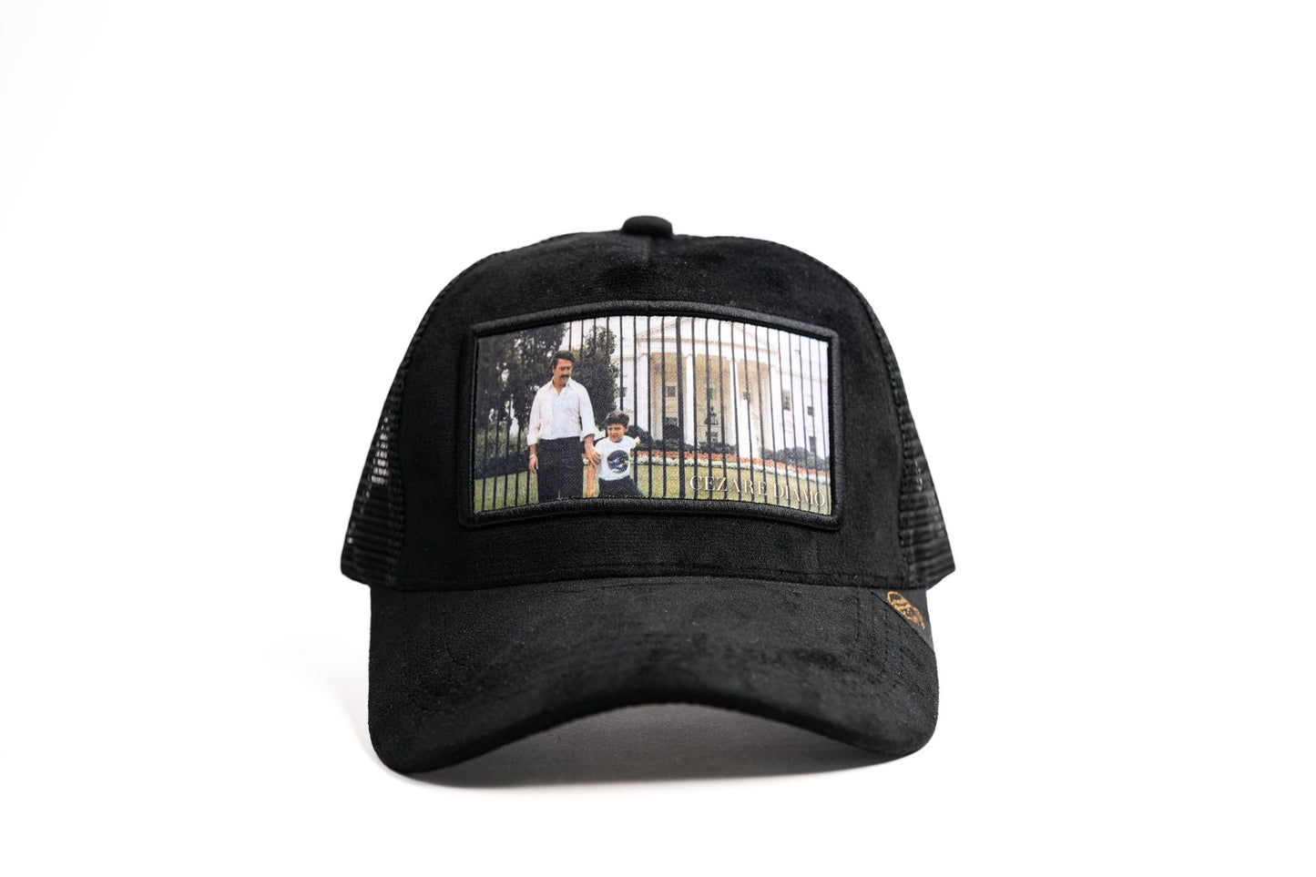 PABLO WHITE HOUSE BLACK